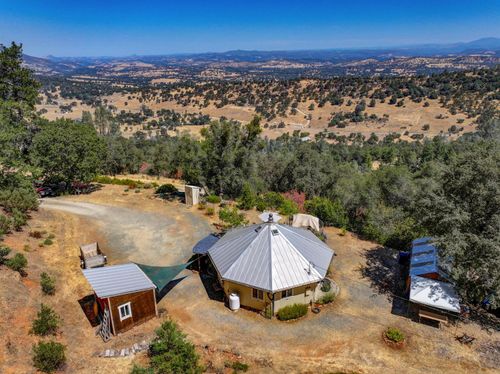 1244 Stallion Way, Angels Camp, CA, 95222-9571 | Card Image