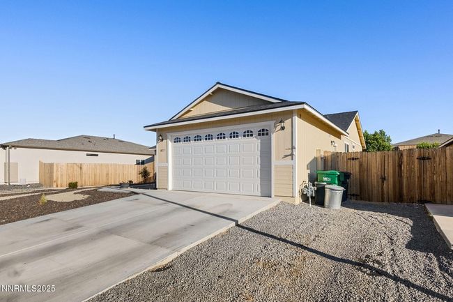 1827 Hickory Ln, House other with 4 bedrooms, 2 bathrooms and 2 parking in Fernley NV | Image 39