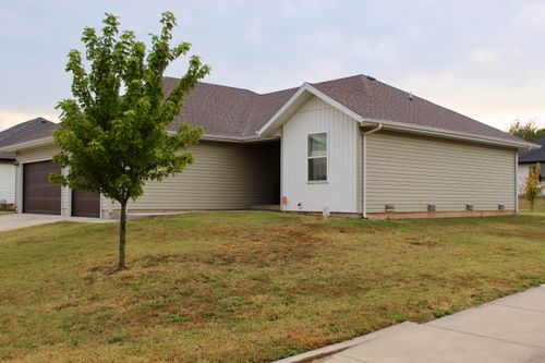 401 Ethan Ave, Republic, MO, 65738-2134 | Card Image