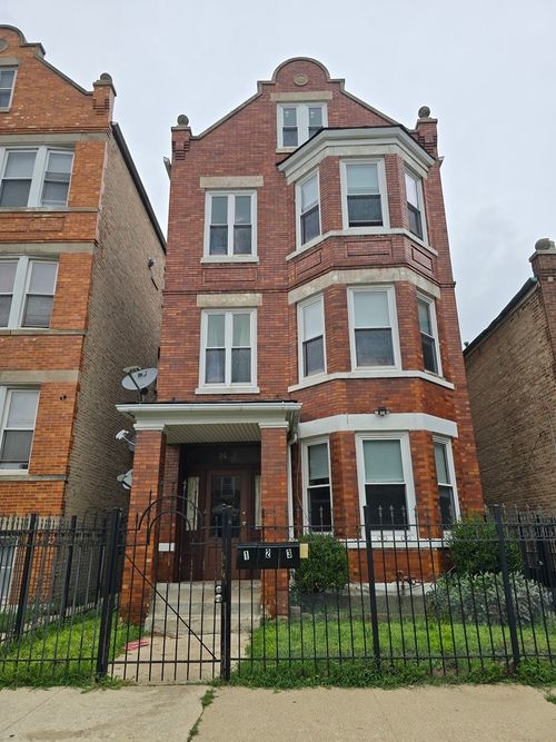 1-3024 W 40th Street, Chicago, IL, 60632 | Card Image