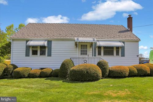 39 S Kemp Rd, KUTZTOWN, PA, 19530-9737 | Card Image