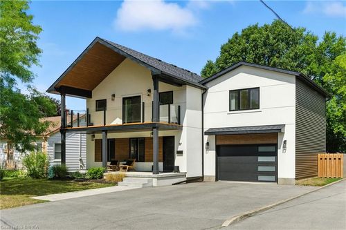 37 Barnes Ave, Brantford, ON, N3R4Y9 | Card Image