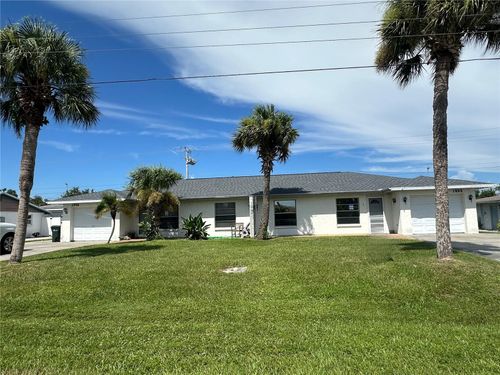 1925 Forked Creek Dr, ENGLEWOOD, FL, 34223-1705 | Card Image