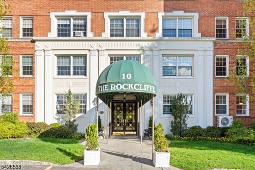 3l-10 Crestmont Rd, Montclair, NJ, 07042-1933 | Card Image