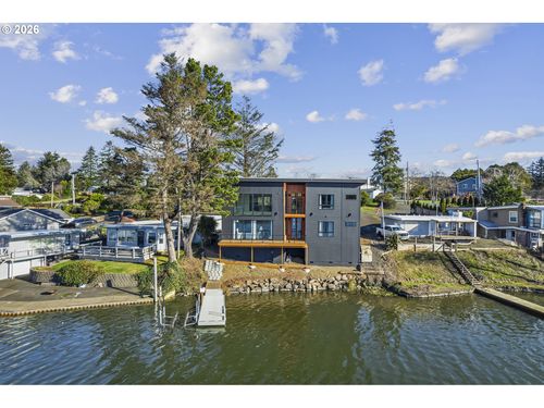 3403 Ne Johns Loop, Neotsu, OR, 97364-9755 | Card Image