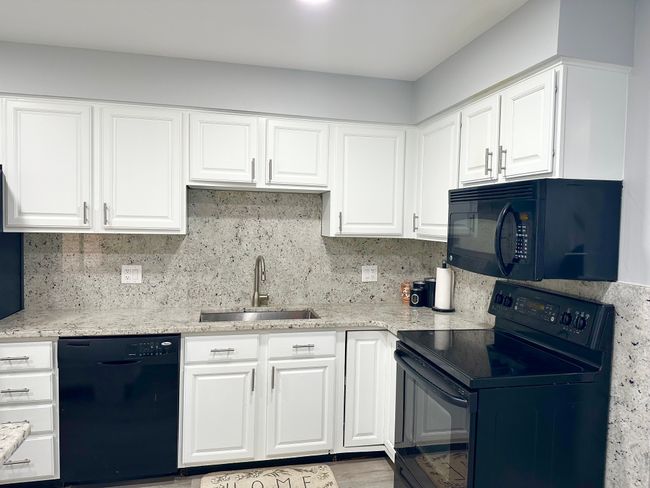 632 Tennyson, Condo with 2 bedrooms, 3 bathrooms and null parking in Rochester Hills MI | Image 12