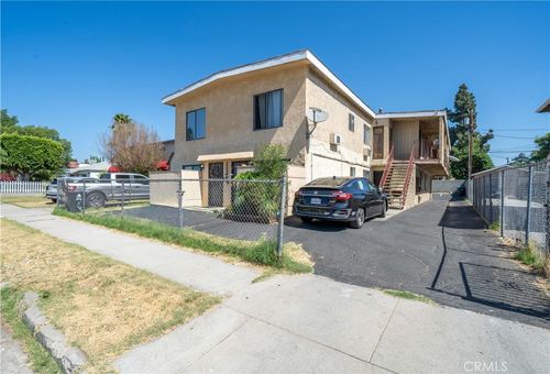 11249 Emelita St, North Hollywood, CA, 91601-1262 | Card Image