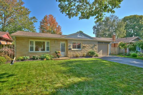 6432 Carolyn Ave, Niagara Falls, ON, L2E5H5 | Card Image