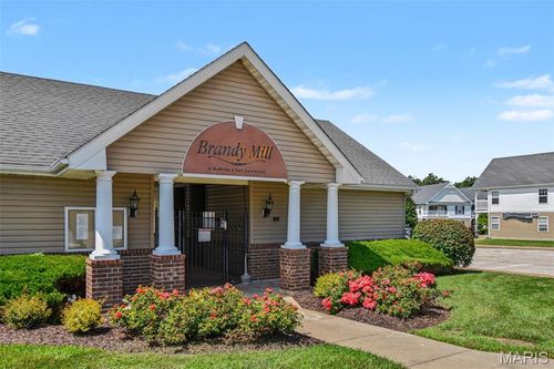 25e-147 Brandy Mill Cir, High Ridge, MO, 63049-2582 | Card Image