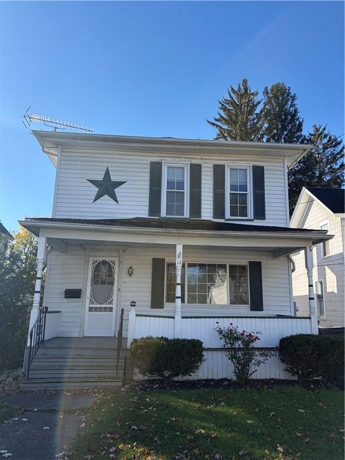 12 Wood St, Batavia, NY, 14020-3519 | Card Image