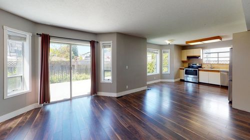 9463 209b Cres, Langley, BC, V1M1X6 | Card Image