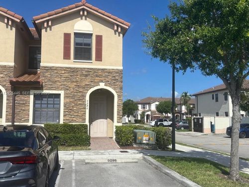 9286 W 33rd Ln, Hialeah, FL, 33018-2067 | Card Image