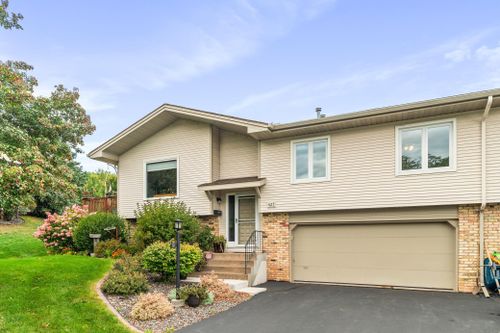 427 Wildwood Drive, Duluth, MN, 55811 | Card Image