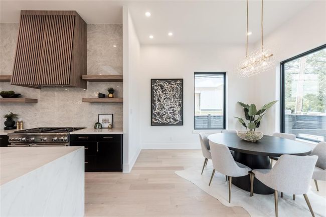 5008 Holt St, House other with 4 bedrooms, 6 bathrooms and 2 parking in Bellaire TX | Image 7