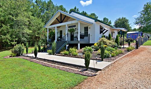933 Dogwood Ln, Townville, SC, 29689-3713 | Card Image