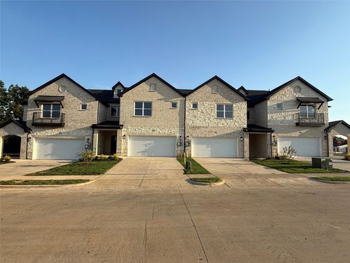 120 Homes Dr, Grand Prairie, TX, 75050 | Card Image