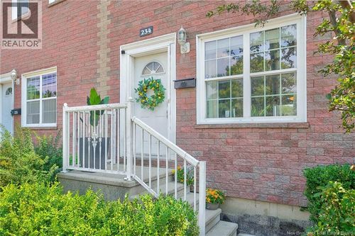 234 Duke St W, Saint John, NB, E2M1T7 | Card Image