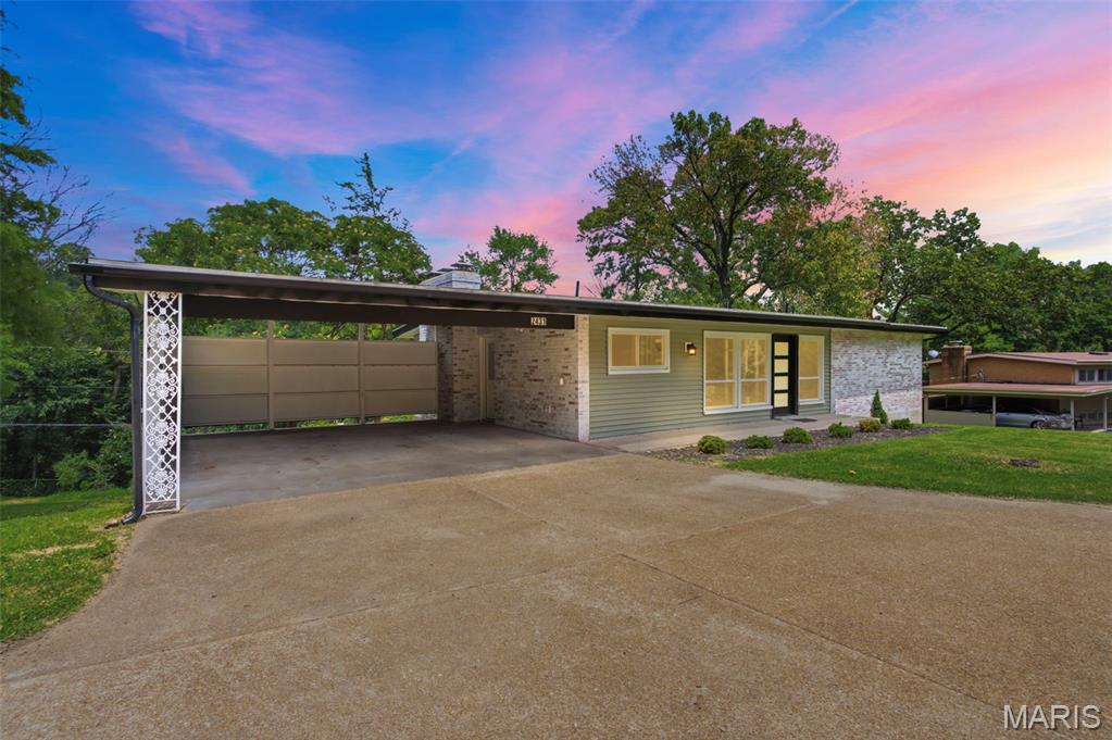 Residential in Kirkwood 4