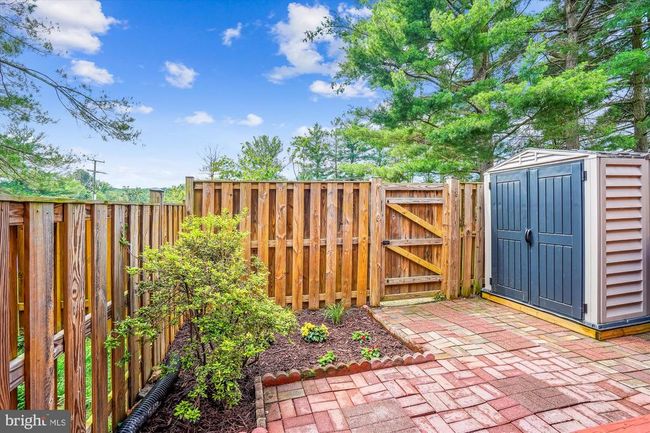 5521 Lakewhite Ct, Townhouse with 3 bedrooms, 4 bathrooms and null parking in FAIRFAX VA | Image 38