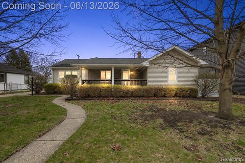 1920 E Saratoga St, Ferndale, MI, 48220-2068 | Card Image