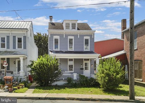 222 Pine St, HAMBURG, PA, 19526-1815 | Card Image