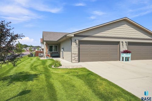 6636 W 6th Pl Place, Sioux Falls, SD, 57107 | Card Image