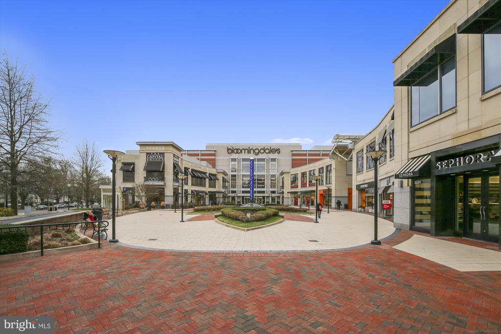Residential in CHEVY CHASE