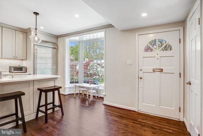 6737 Baron Rd, Townhouse with 4 bedrooms, 4 bathrooms and null parking in MCLEAN VA | Image 4