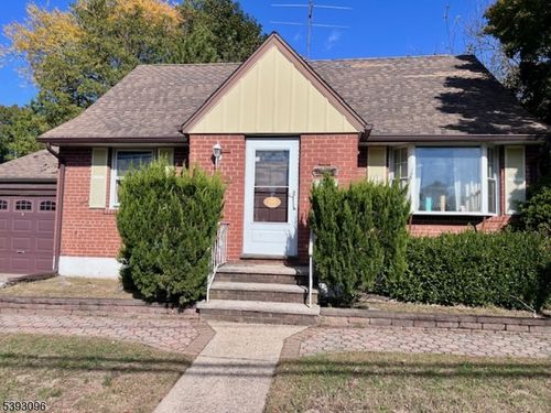 195 River Ln, New Milford, NJ, 07646-3126 | Card Image