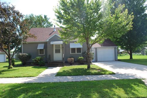 307 S Main St, Sherburn, MN, 56171-1062 | Card Image