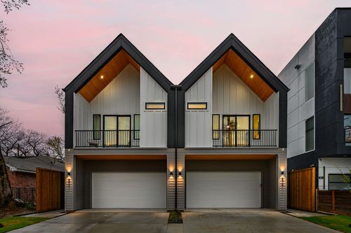 815 Bayonne St, Dallas, TX, 75212-5301 | Card Image