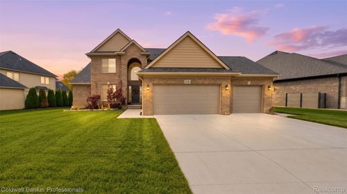 52181 Battanwood Dr, Macomb, MI, 48042-6060 | Card Image