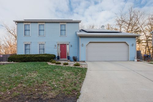 2004 Hidden Lake Rd, Bloomington, IL, 61704-7283 | Card Image