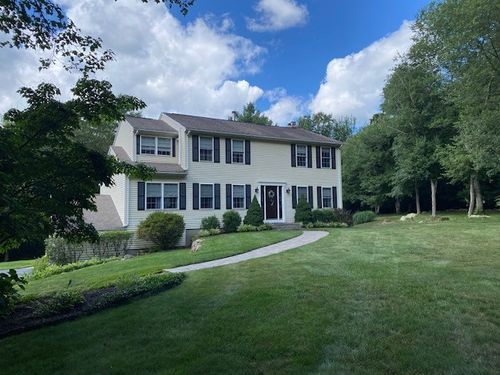 83 Rolling Hill Dr, Exeter, RI, 02822-2812 | Card Image