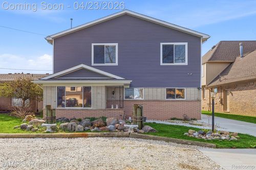 39415 E Archer Dr, Harrison Township, MI, 48045-1813 | Card Image