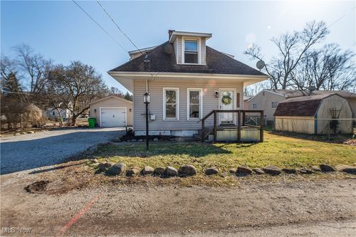 1442 Lake Rd, Lakemore, OH, 44250-9573 | Card Image