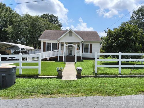 1200 Woodlawn St, Kannapolis, NC, 28083-2967 | Card Image