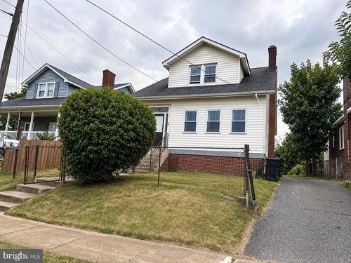 1525 Beaver Heights Ln, CAPITOL HEIGHTS, MD, 20743-1009 | Card Image