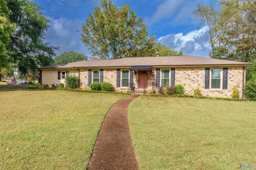 1809 E Tannehill Dr, Florence, AL, 35630-1168 | Card Image