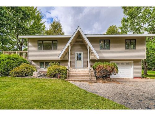 132 Hill Ave, Star Prairie, WI, 54026-9221 | Card Image