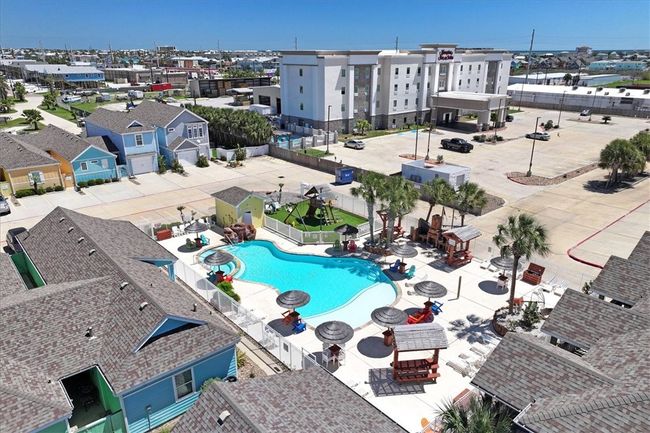 UNIT-201 - 2212 State Highway 361, Townhouse with 3 bedrooms, 3 bathrooms and 2 parking in Port Aransas TX | Image 40