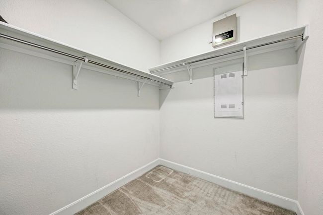 Main Walk in Closet | Image 22
