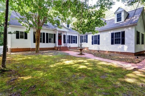 9135 Whispering Dr, Toano, VA, 23168-8934 | Card Image