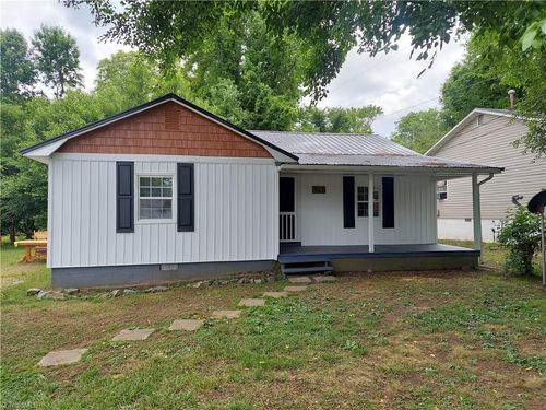 912 Beaumont Avenue, High Point, NC, 27260 | Card Image