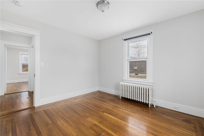576 East Main. Front bedroom. | Image 40