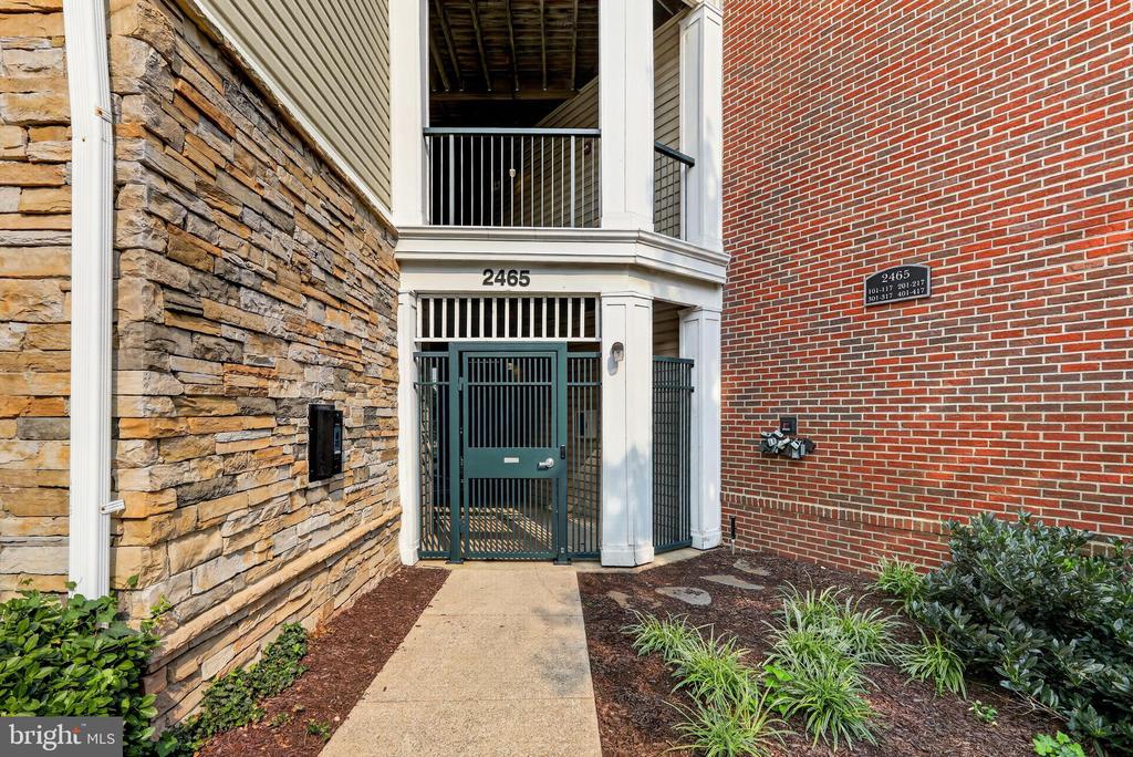 Residential in ARLINGTON 2