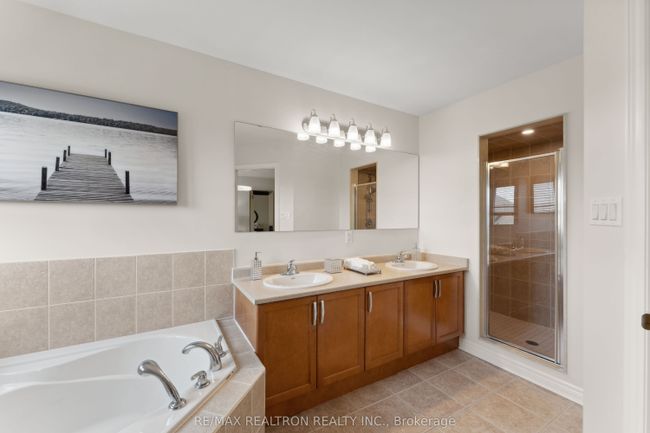57 Littleriver Crt, House attached with 4 bedrooms, 4 bathrooms and 3 parking in Vaughan ON | Image 27