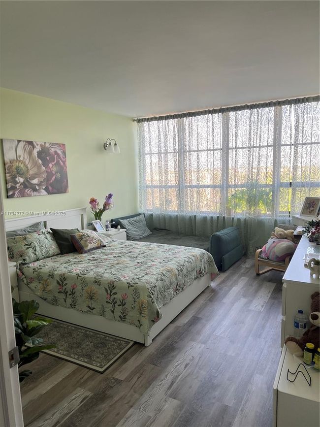 APT-504 - 600 Three Islands Blvd, Condo with 2 bedrooms, 2 bathrooms and null parking in Hallandale Beach FL | Image 9