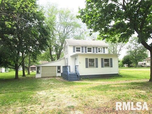 302 S Hickory St, Wenona, IL, 61377-9324 | Card Image