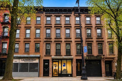 352 E 116th St, New York, NY, 10029-1505 | Card Image